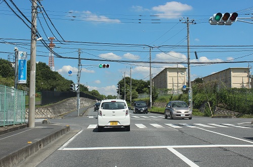 1つ目の信号を右折